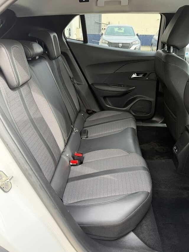 Peugeot 2008 PureTech 130 S&S Allure Pack