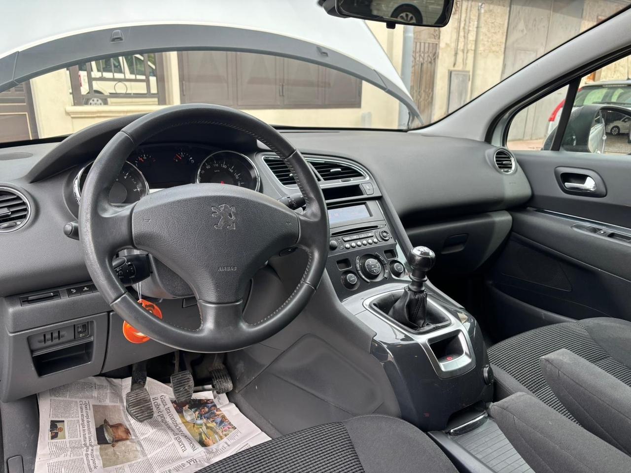 Peugeot 5008 1.6 HDi 112CV Allure