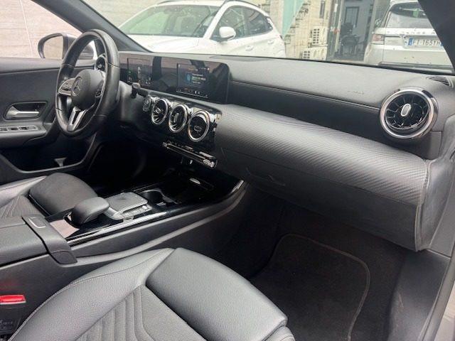 MERCEDES-BENZ A 250 e Automatic EQ-Power Business Extra