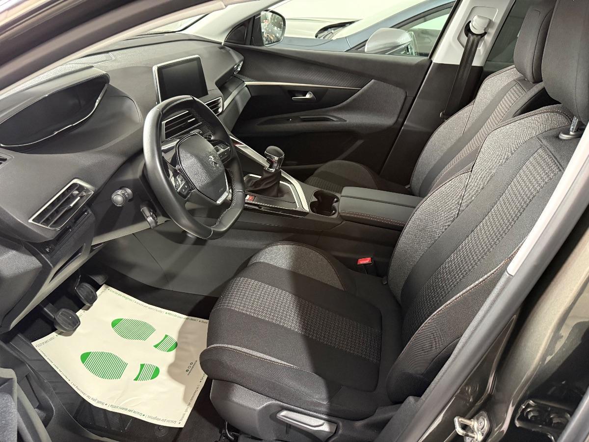 PEUGEOT - 3008 - BlueHDi 130 S&S Active; Navigatore;