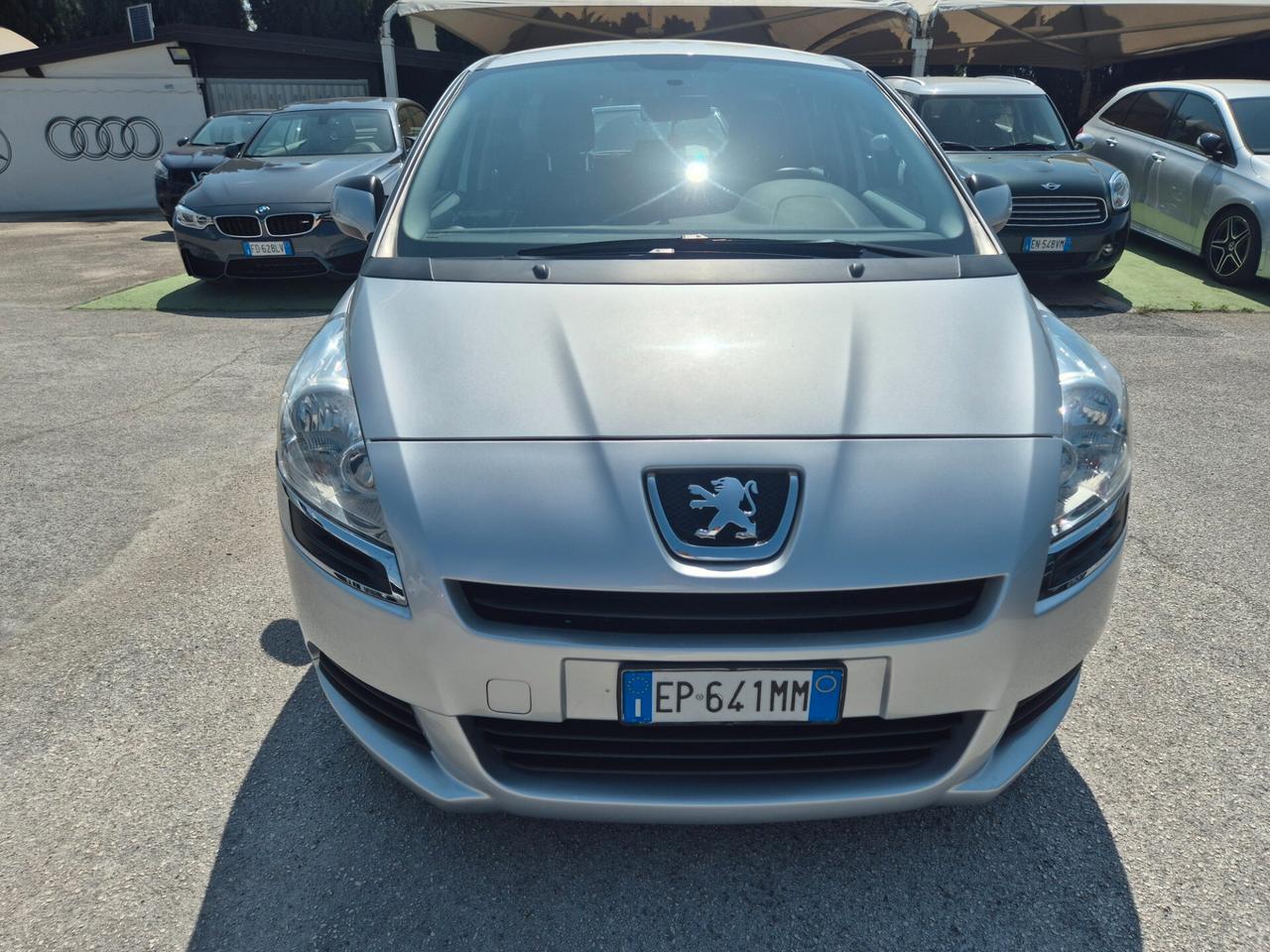 Peugeot 5008 1.6 HDi 115CV Active