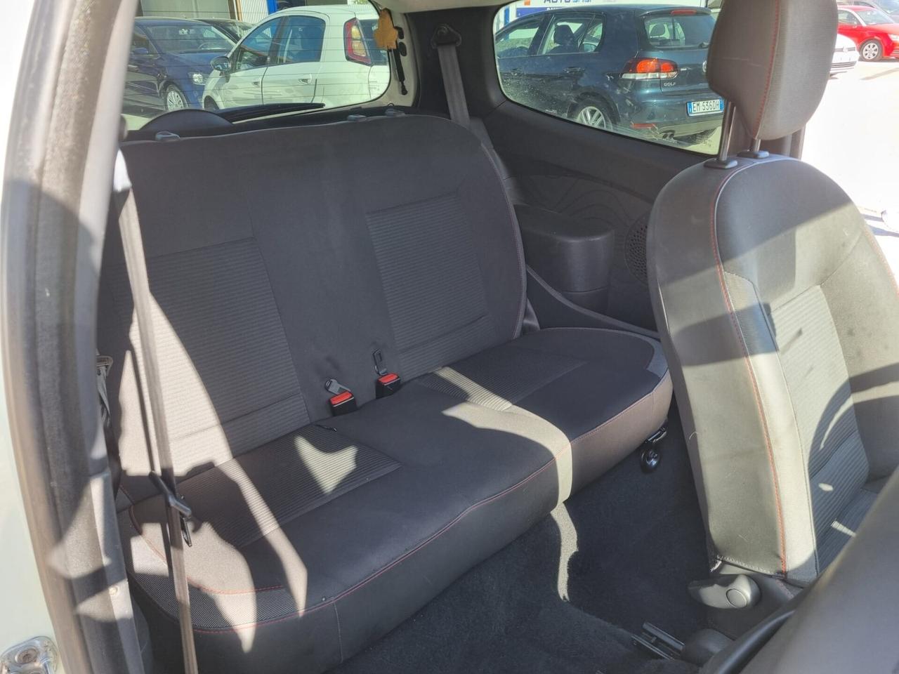 Renault Twingo 1.2 16V Live
