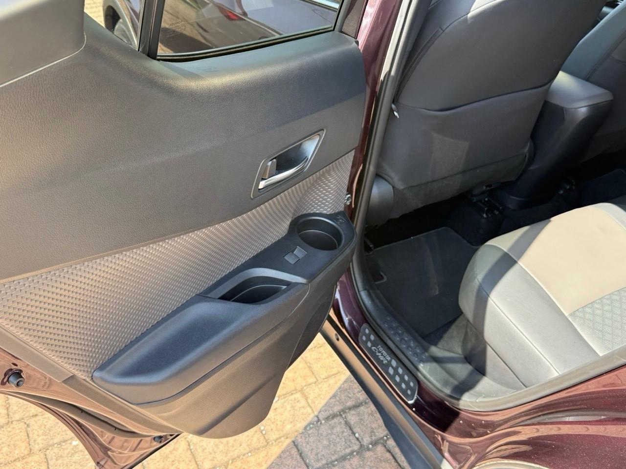 Toyota C-HR 1.8 Hybrid Lounge 2023/GARANZIA UFFICIALE