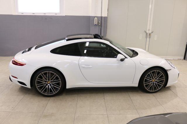 PORSCHE 911 3.0 Carrera 4 Coupé