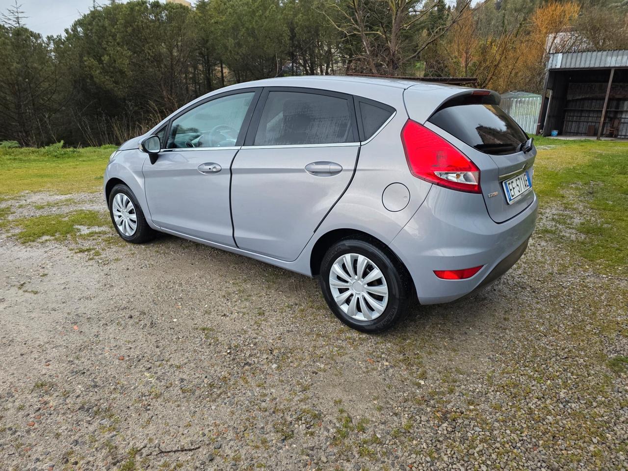 Ford Fiesta 1.4 TDCi 70CV 5 porte Titanium