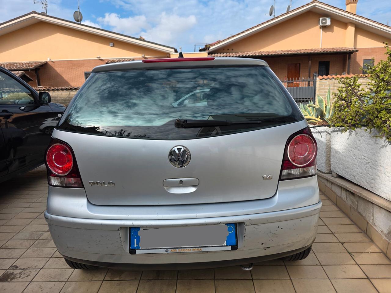 Volkswagen Polo 1.4/75CV 16V 5p. aut. Comfortline