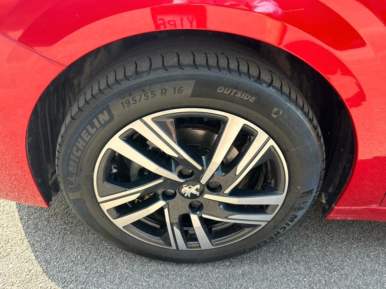 Peugeot 208 PureTech 75 Stop&Start 5 porte Allure Pack