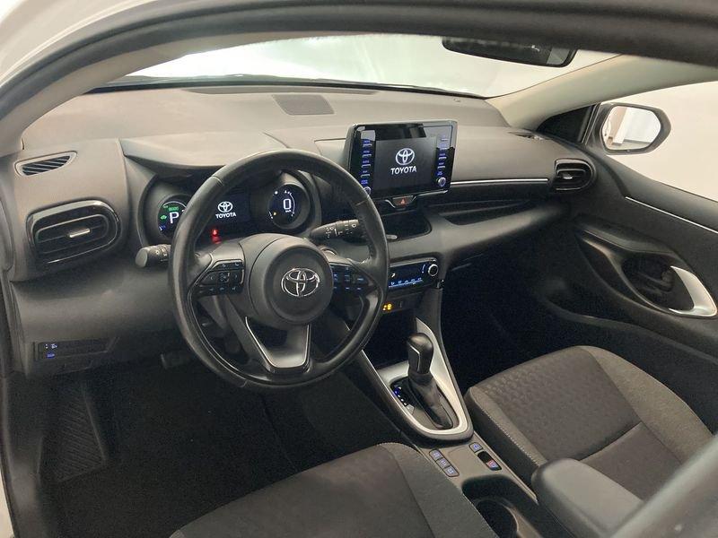 Toyota Yaris Hybrid Trend MY22