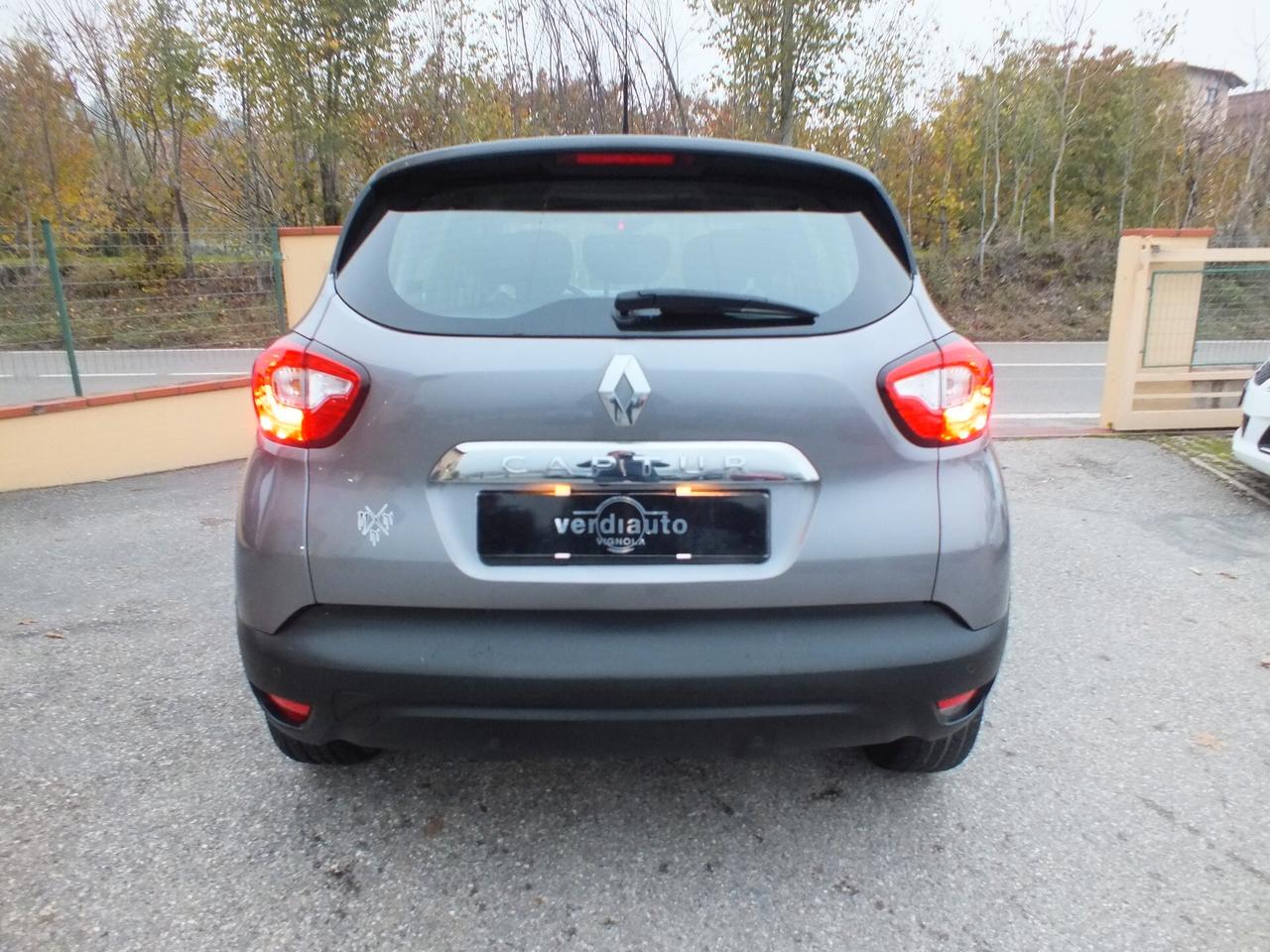 RENAULT CAPTUR 110 CV- RETROCAMERA-NAVI-