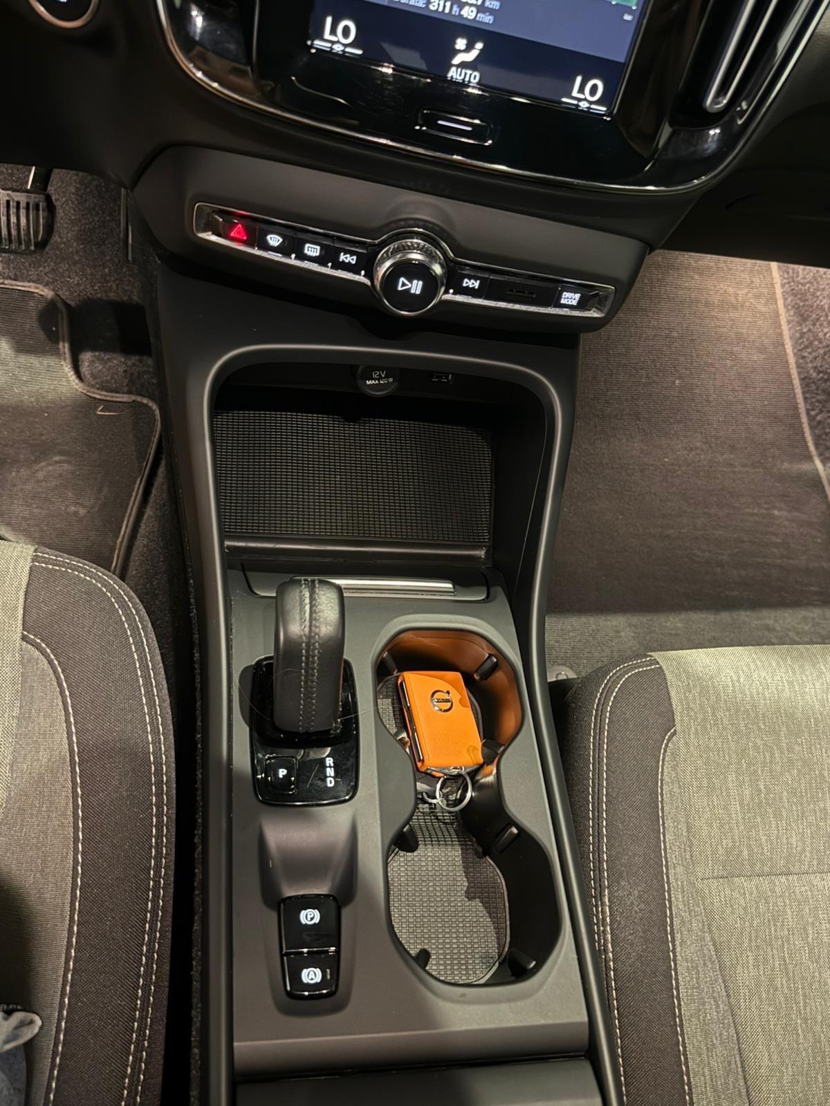 Volvo XC40 D3 Geartronic Momentum Pro