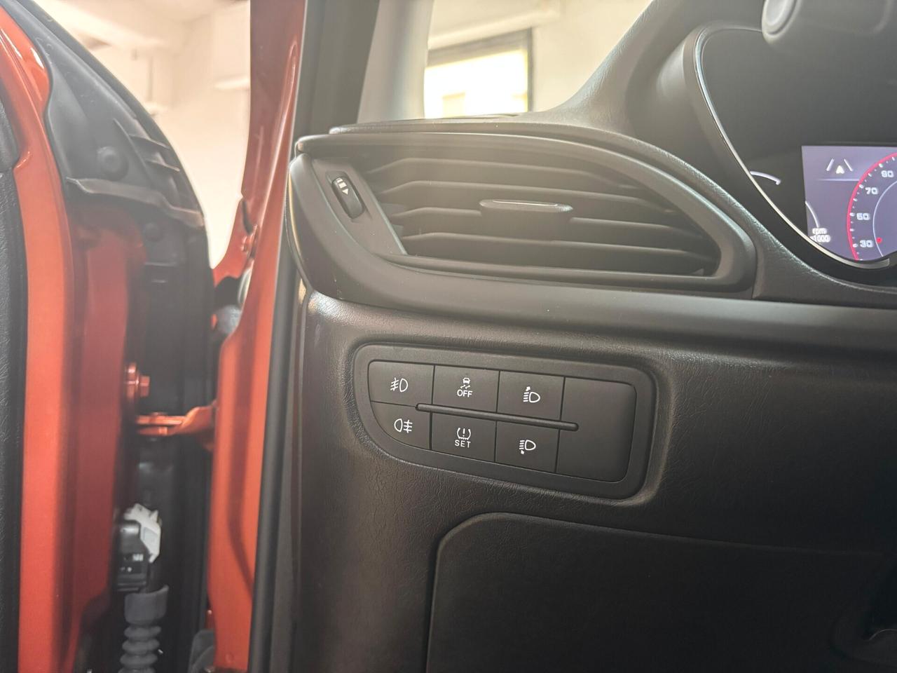 Fiat Tipo 1.6 130cv M-Jet SW Cross Plus