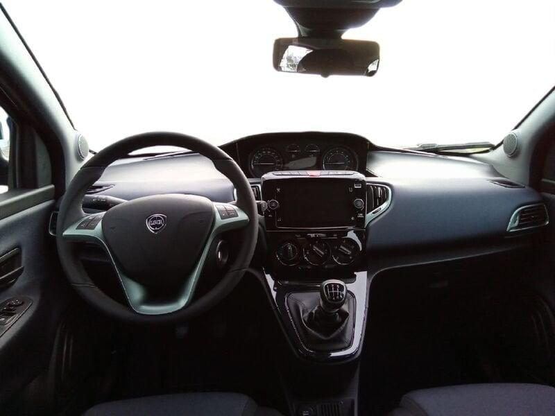 Lancia Ypsilon 1.0 FireFly 5 porte S&S Hybrid Platino