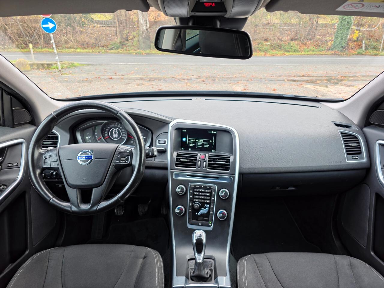 Volvo XC 60 XC60 D4 Summum 2015-E6 Manuale