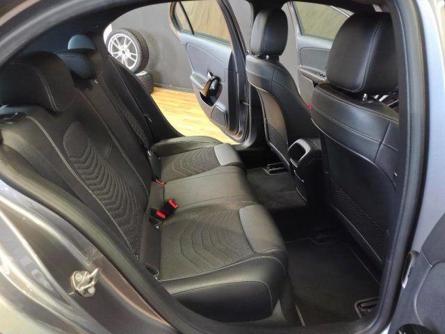 MERCEDES-BENZ A 180 d Automatic Premium