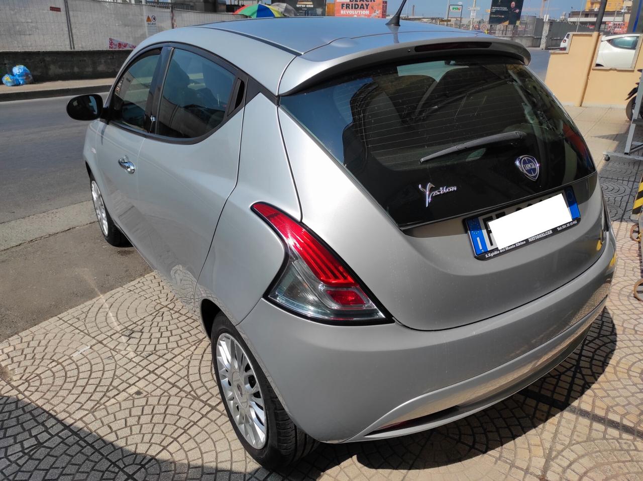 Lancia Ypsilon 2016 1.2 benz Bluetooth Comand V