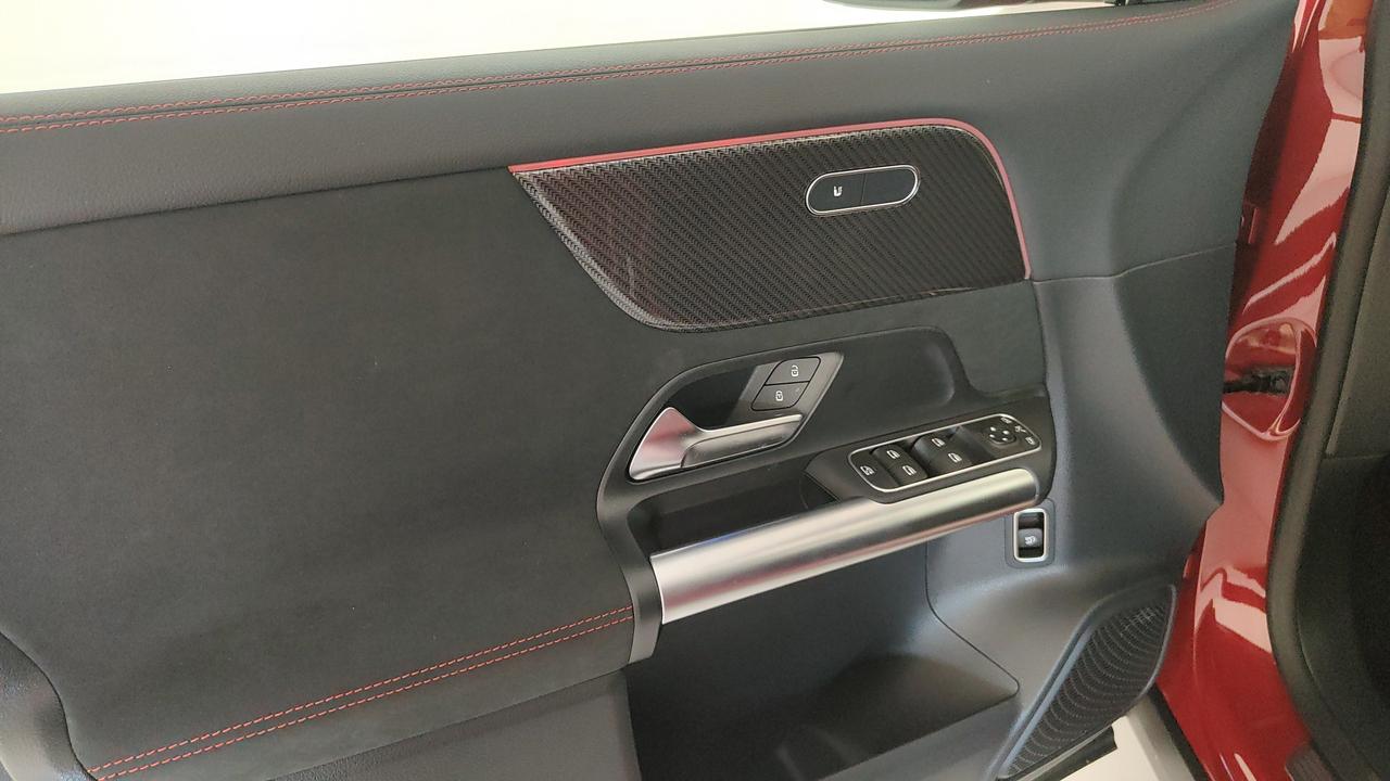 Mercedes-Benz GLA 200 d automatic