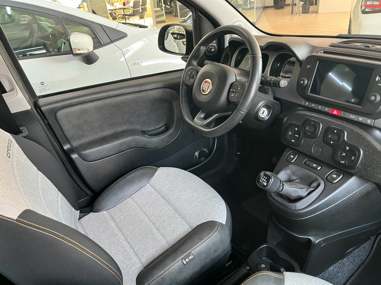 Fiat Panda Cross 1.0 hybrid 70cv full opt 19.000km