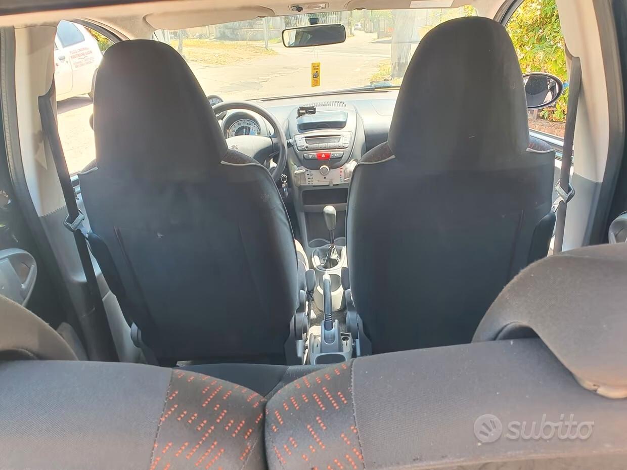 Peugeot 107 1.0 68CV 5porte Sweet Years CLIMA ESENTE BOLLO multifunzione
