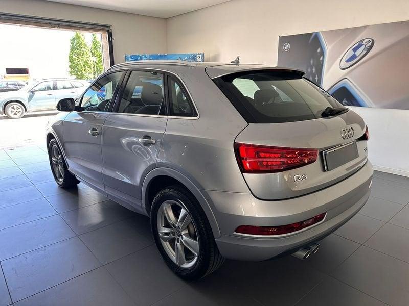 Audi Q3 2.0 tdi Sport 120cv