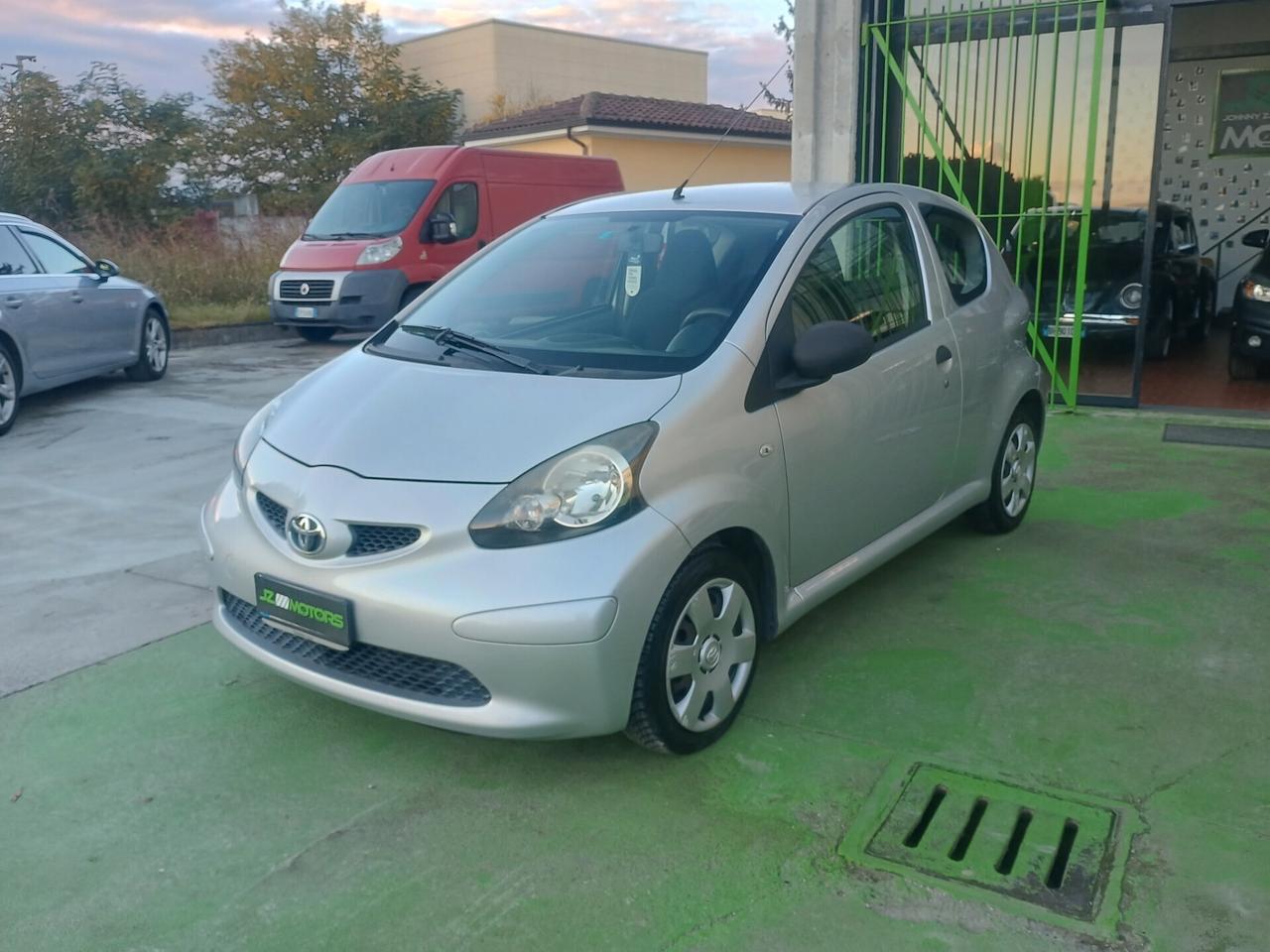 TOYOTA AYGO NEOPATENTATI