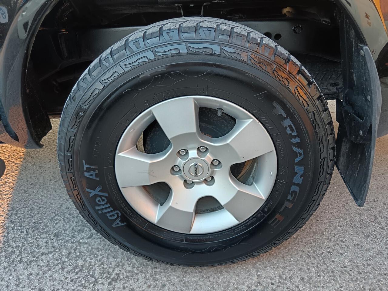 Nissan Navara 2.5 190CV GANCIO RETROCAMERA