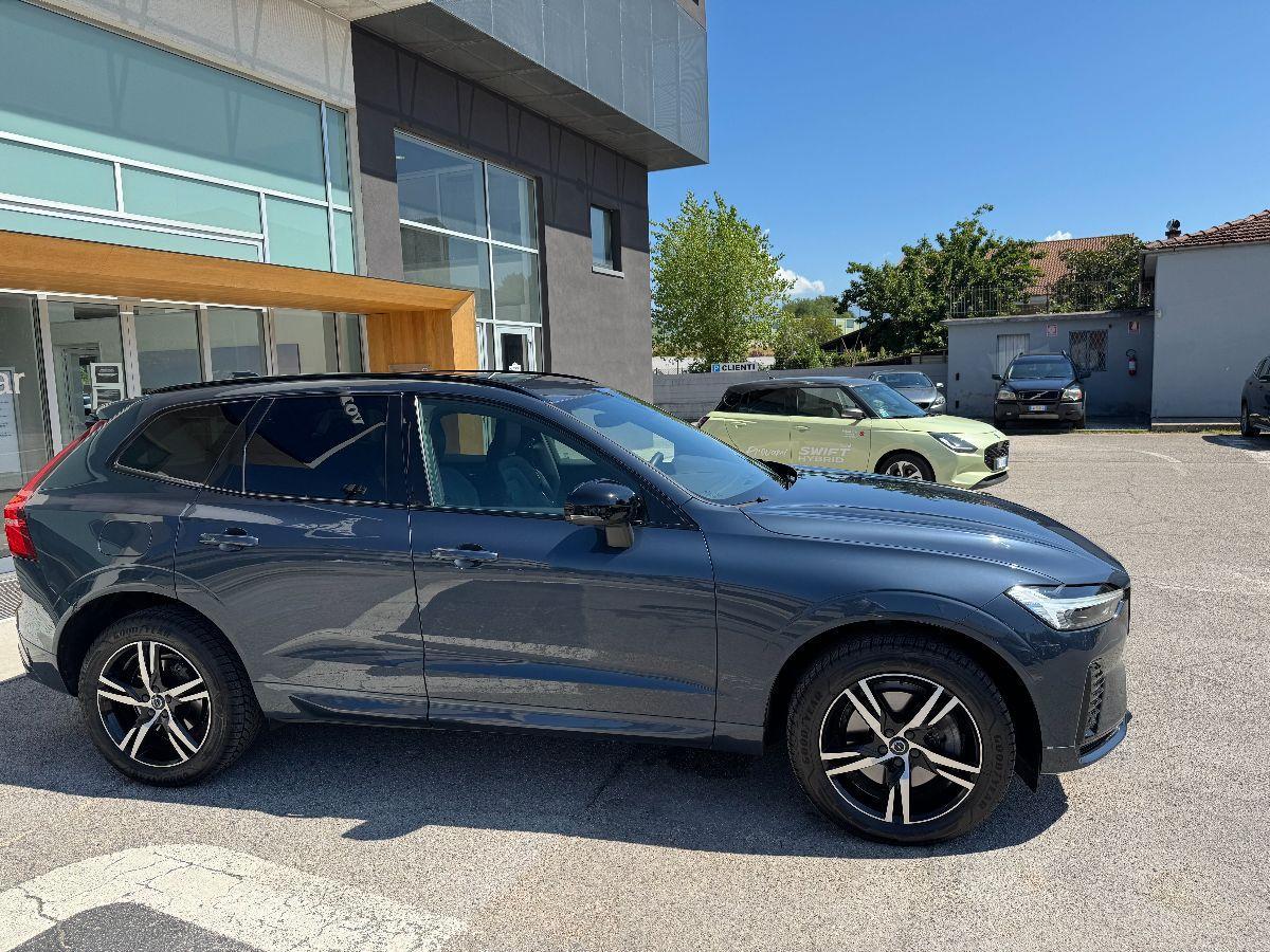 VOLVO - XC60 - D5 AWD Geartronic R-Design