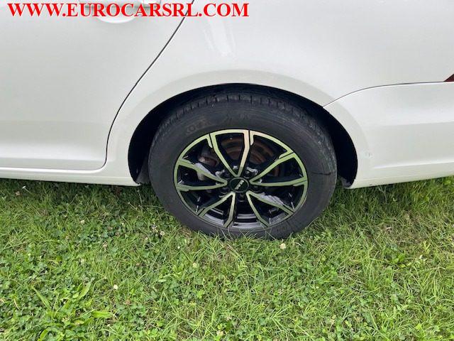 VOLKSWAGEN Golf Variant 1.6 TDI DPF Highline