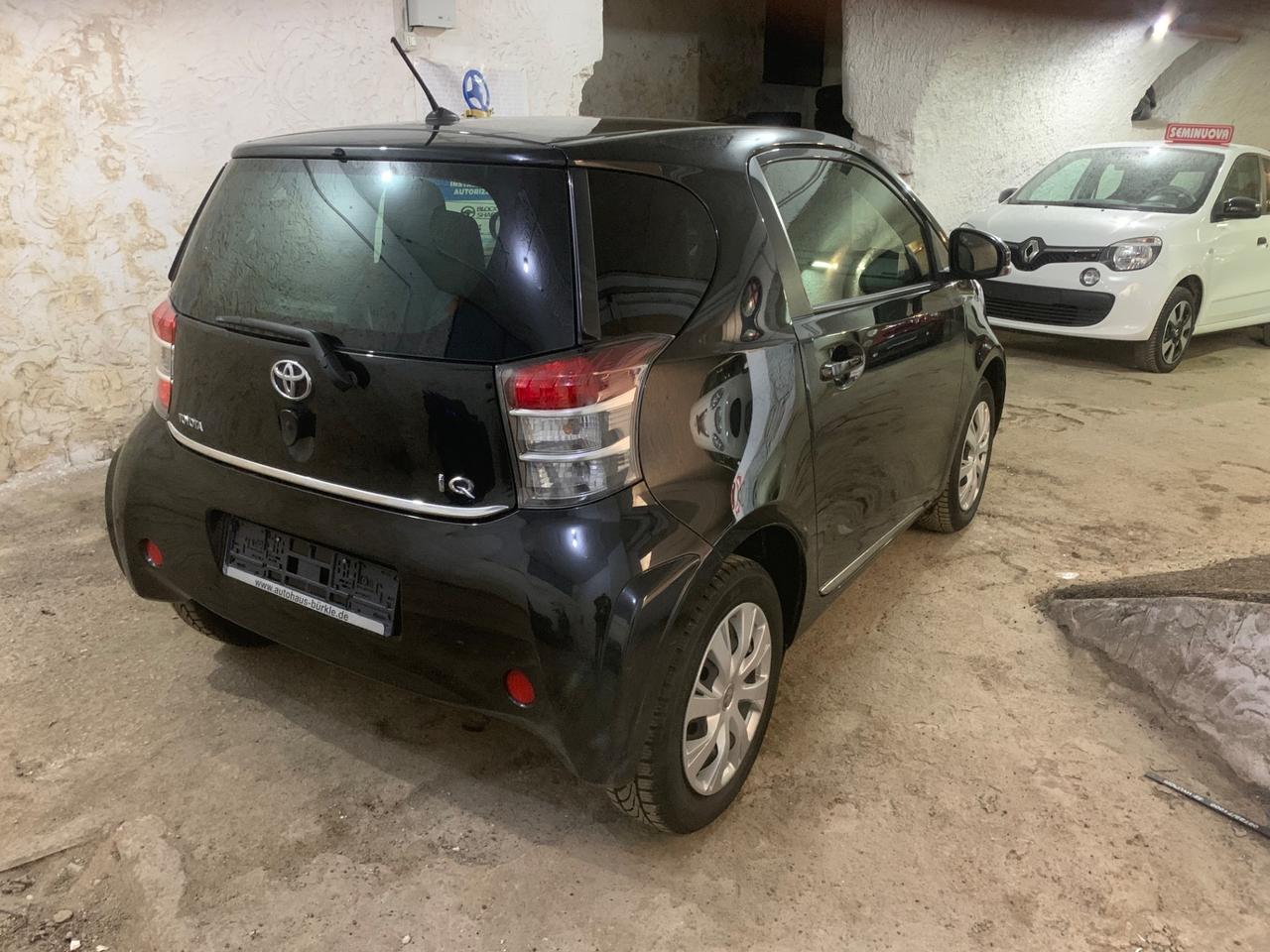 Toyota iQ 1.0 Lounge