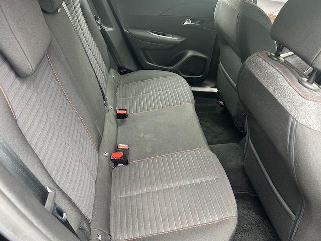 PEUGEOT 2008 PureTech 130 S&S EAT8 Allure Pack