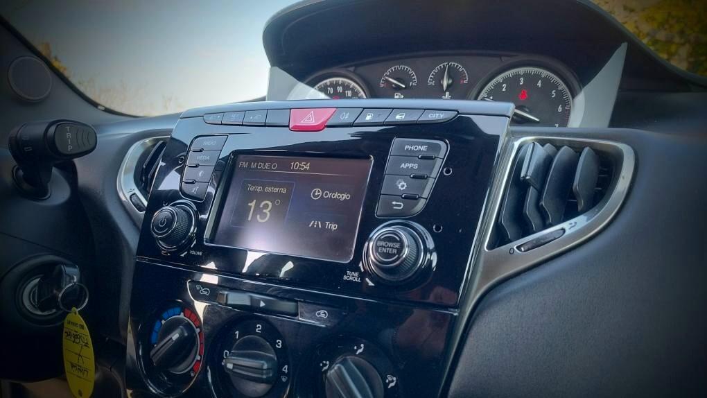 Lancia Ypsilon 1.2 69 CV 5 porte GPL Ecochic Gold