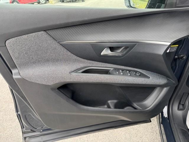 Peugeot 3008 1.5 bluehdi Active Business s&s 130cv eat8