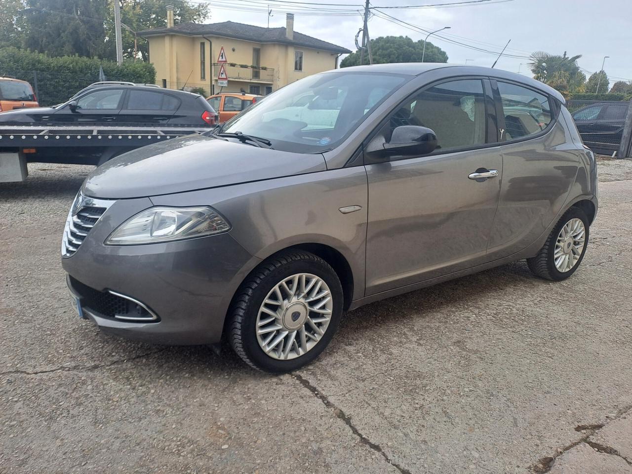 Lancia Ypsilon 1.2 69 CV 5 porte S&S -2014