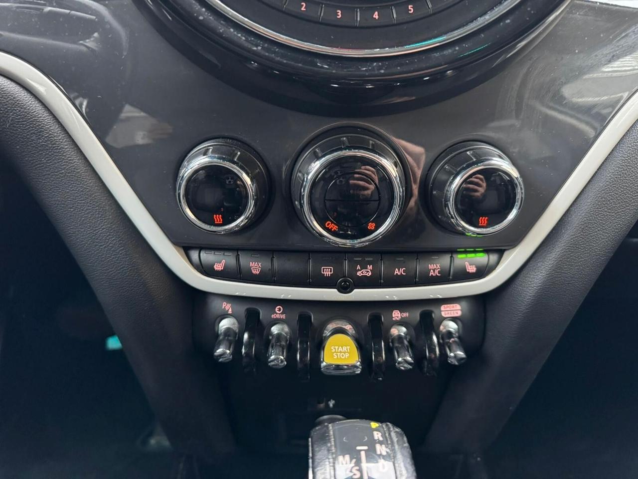 MINI COOPER COUNTRYMAN 1.5 SE ALL4 AUTOM