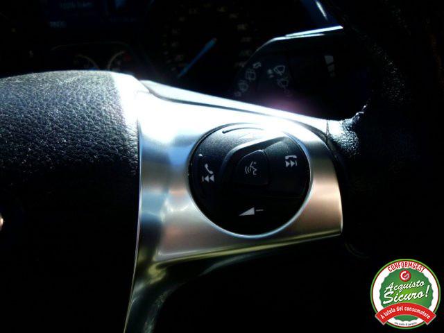 FORD Kuga 2.0 TDCI 140 CV 4WD Powershift Business