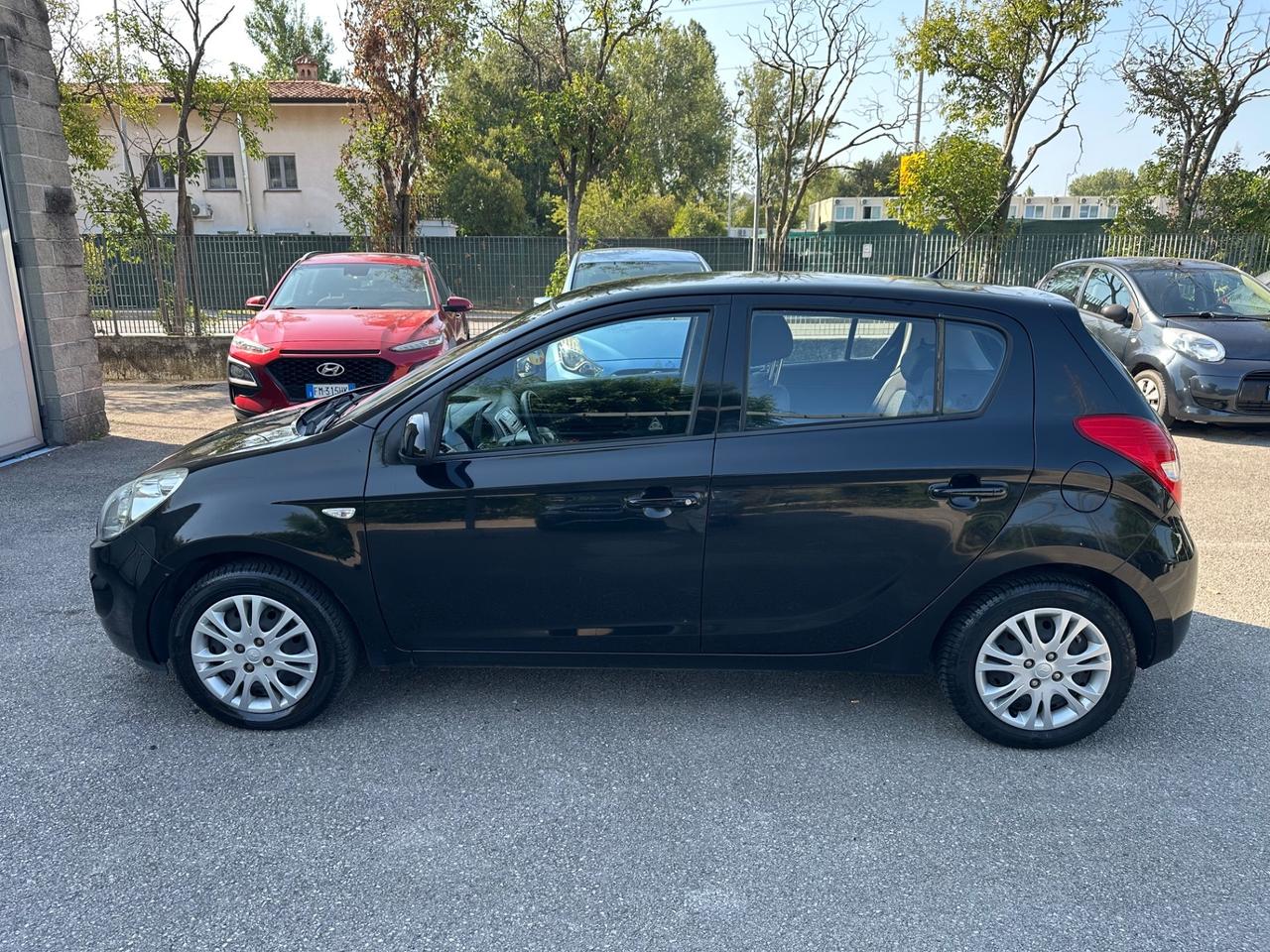 Hyundai i20 1.2 5p. Comfort - 2011 - Neopatentati
