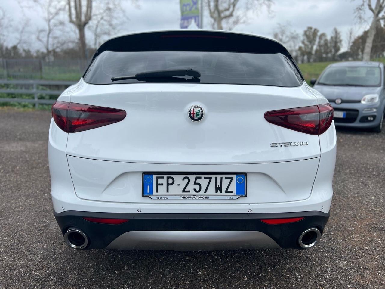 Alfa Romeo Stelvio 2.2 Turbodiesel 150CV AT8 RWD Super