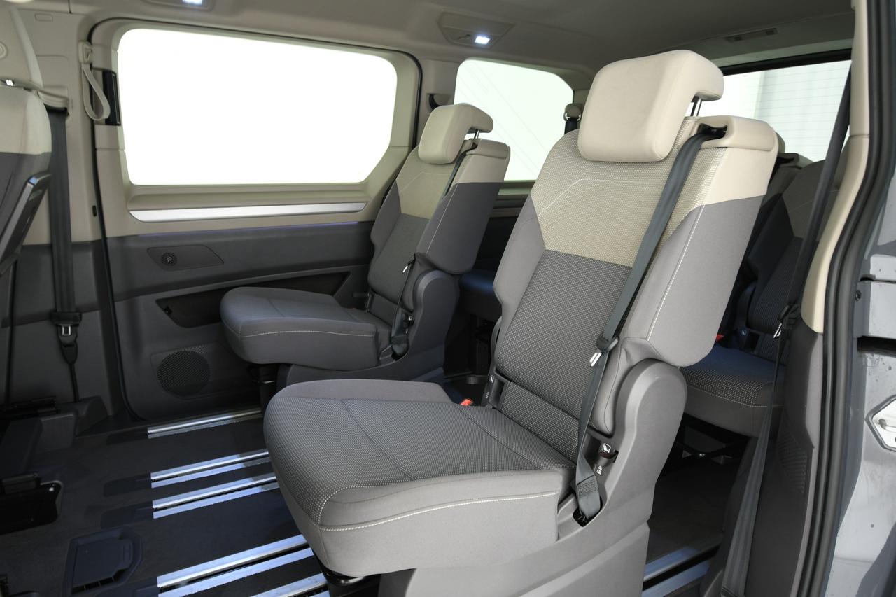 VOLKSWAGEN Multivan 2.0 tdi Space 150cv dsg 7 POSTI+ACC+GANCIO TRAINO+CAMERA- IVA COMPRESA