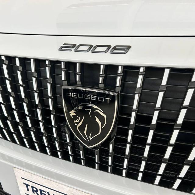 PEUGEOT 2008 Hybrid 145 e-DCS6 GT