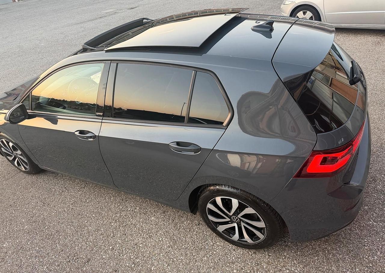Volkswagen Golf 2.0 TDI DSG SCR Style TETTO APRIBILE E GANCIO TRAINO
