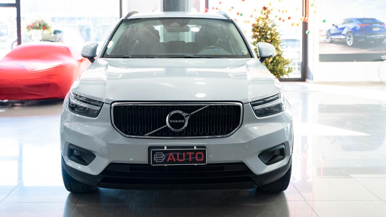 Volvo XC40 2.0 D3 150 CV MOMENTUM PRO AUTO NAVI LED FULL OPTI