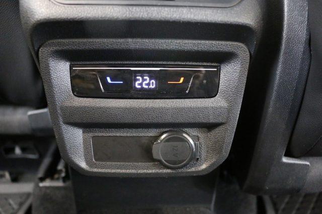 VOLKSWAGEN Tiguan 2.0 TDI DSG 4MOTION R-Line "" GANCIO TRAINO ""