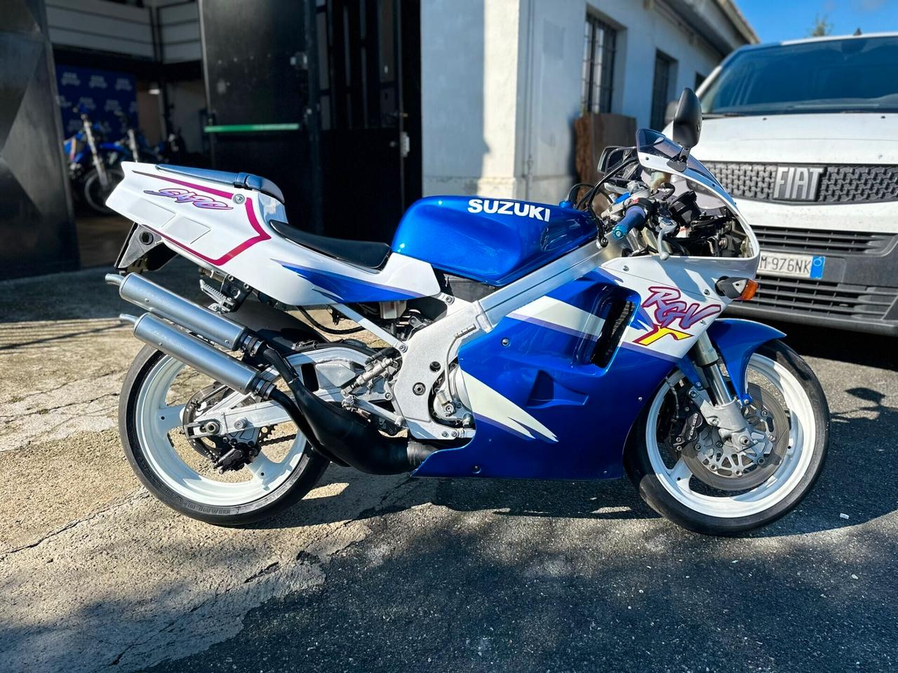 Suzuki RGV 250 RGV GAMMA 250 2T