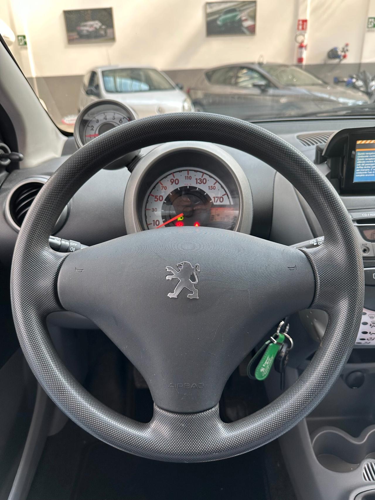 Peugeot 107 1.0 Benz, Pari al nuovo, Unico Propietario, garantita