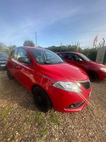 Lancia Ypsilon 1.0 FireFly 5 porte S&S Hybrid Ecochic Silver