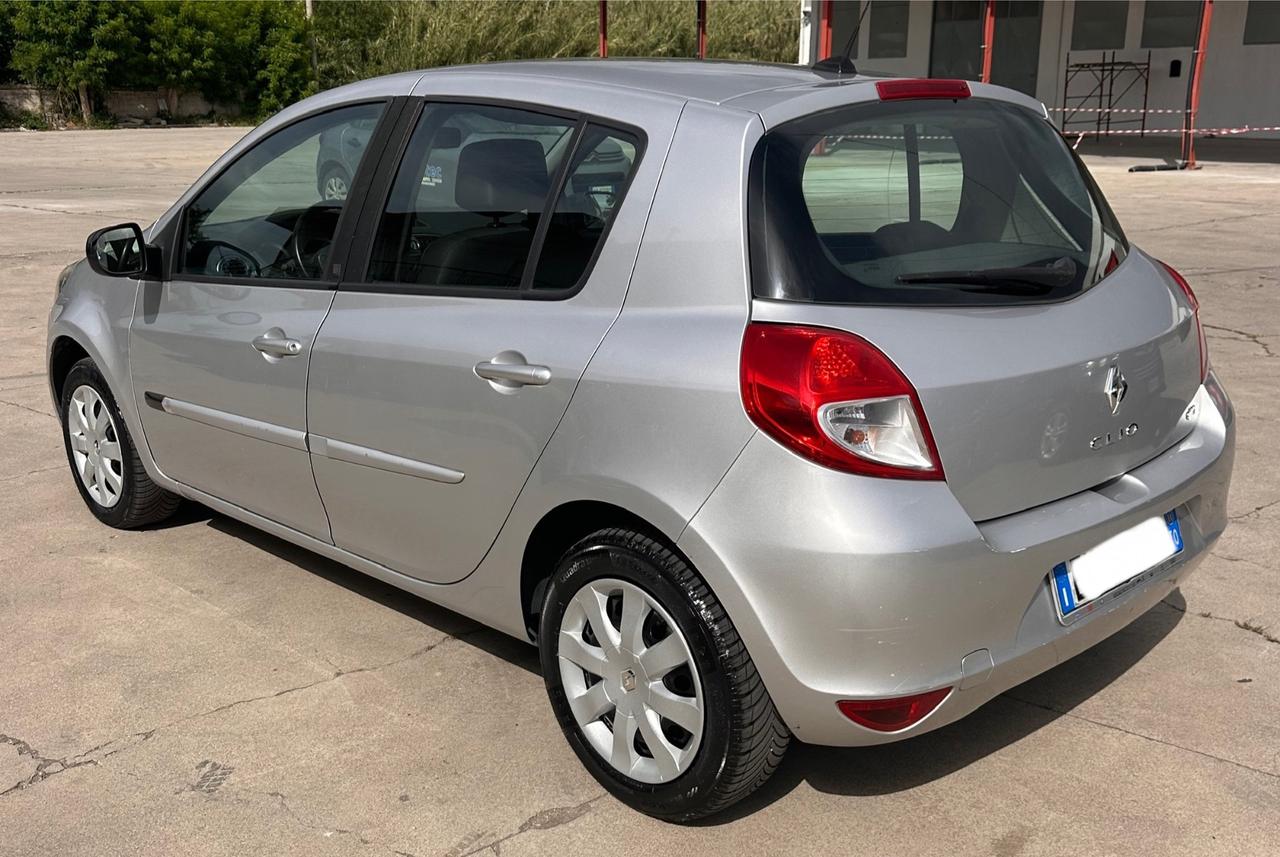 Renault Clio 1.5 dCi 75CV 5 porte Dynamique 2011