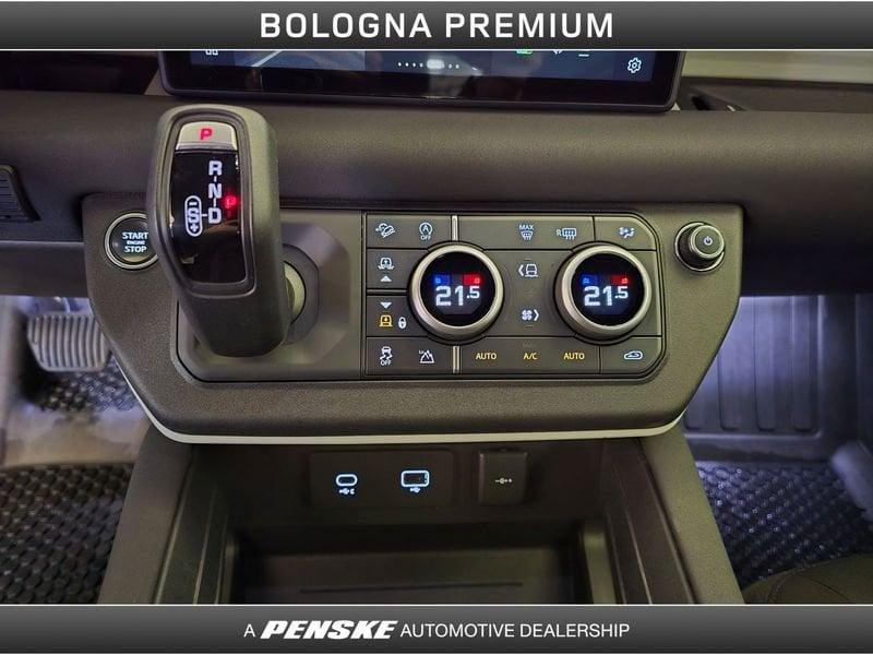 Land Rover Defender Defender 110 3.0D I6 200 CV AWD Auto S