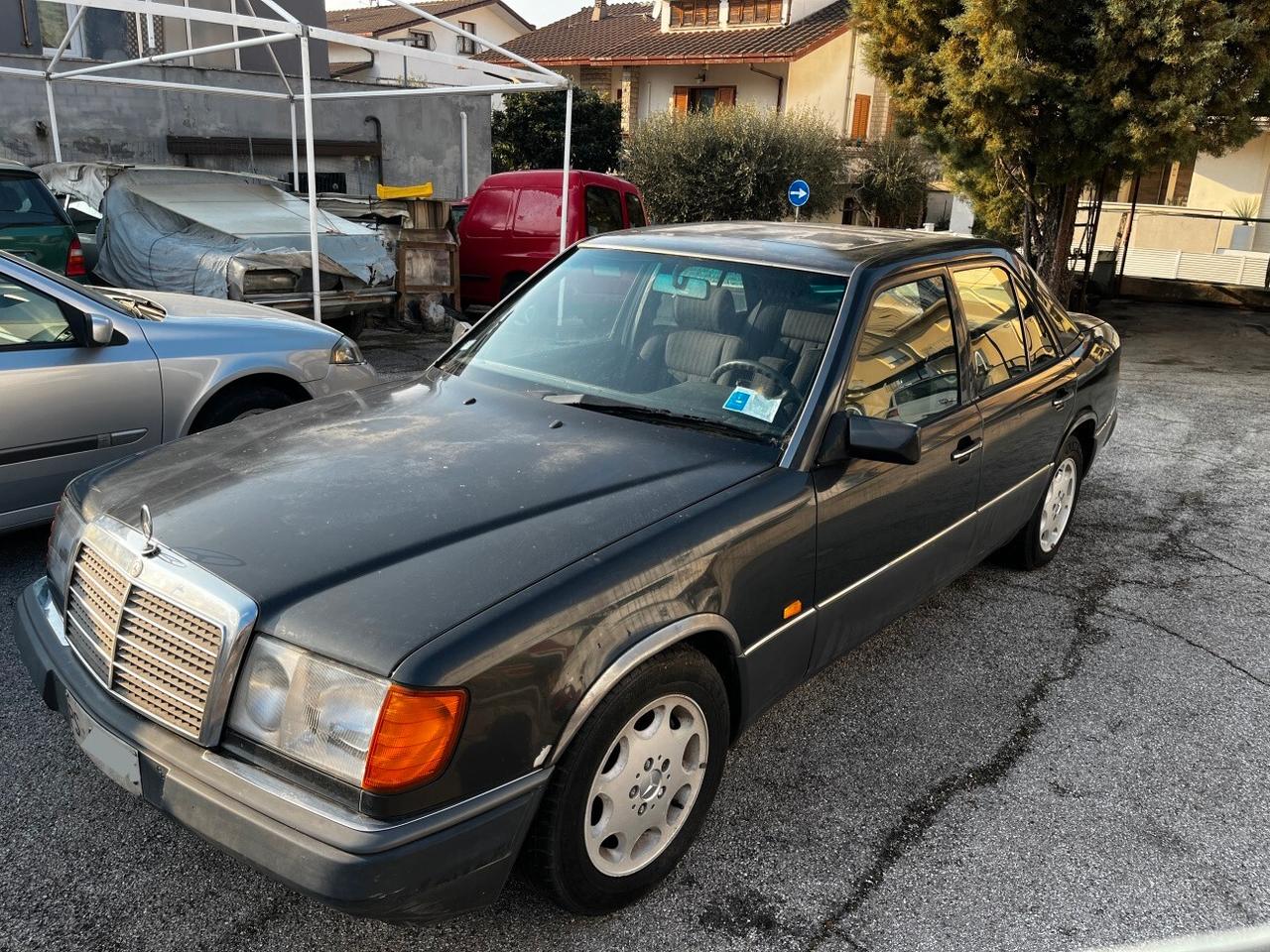 Mercedes-benz 190 2.3 E cat