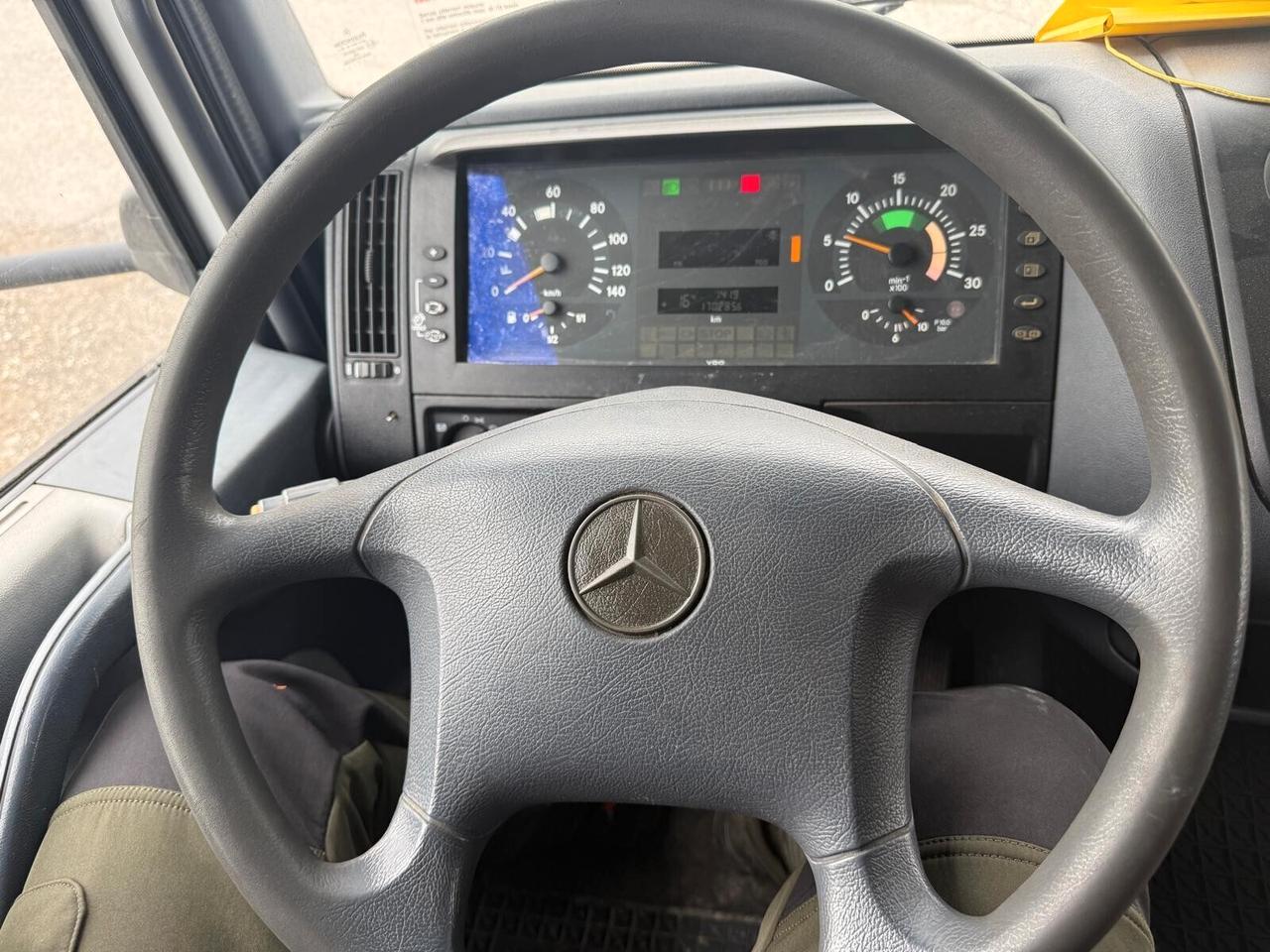 Mercedes Atego 818 Ribaltabile anno 2002 pochi km unicoproprietario