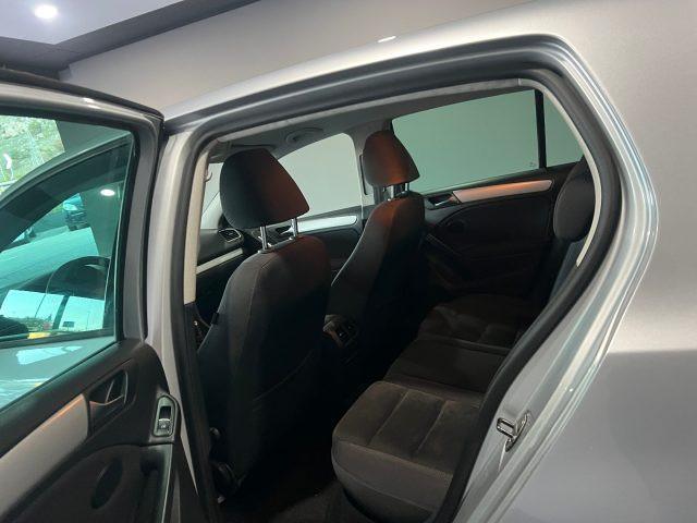 VOLKSWAGEN Golf 1.6 TDI DSG Highline