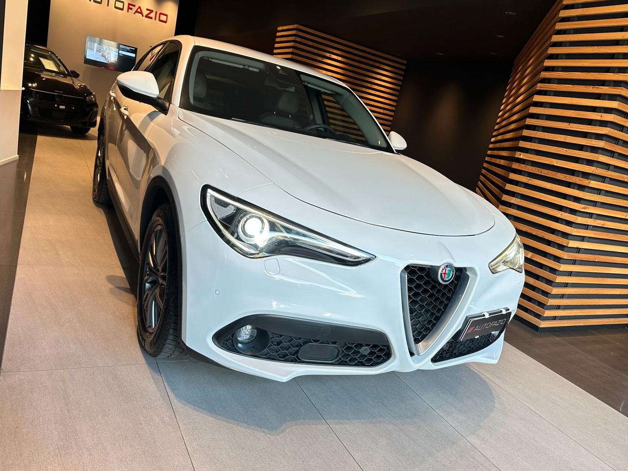 Alfa Romeo Stelvio 2.2 Turbodiesel 180 CV AT8 RWD Executive